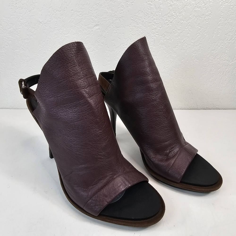 Balenciaga Glove Peep-Toe Slingback Stiletto Heel Mahogany Brown Leather Size 37